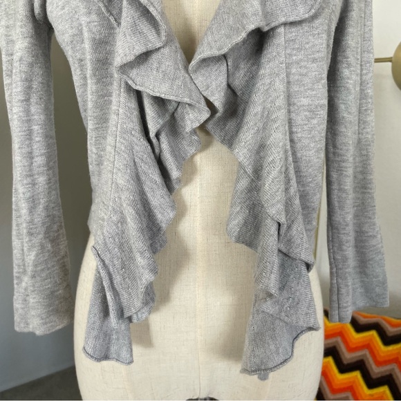 Y2K Cache Twee Office Siren Cropped Ruffle Cardigan - Picture 6 of 9